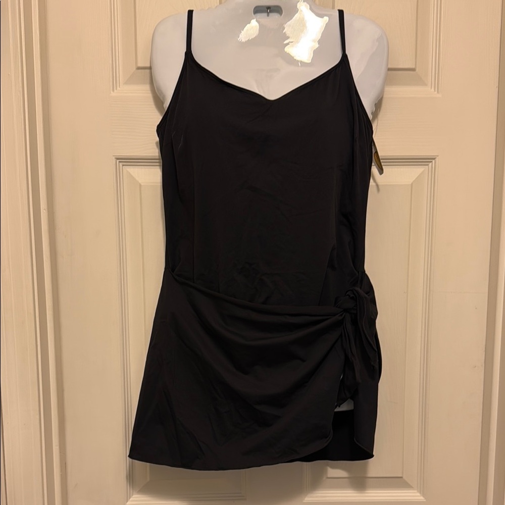 Talbots Swimsuit w/attached tie skirt Size 18 NWT